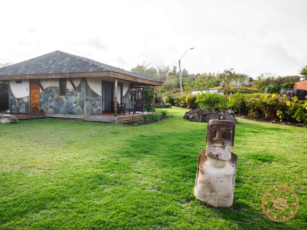 where to stay in easter island takarua lodge