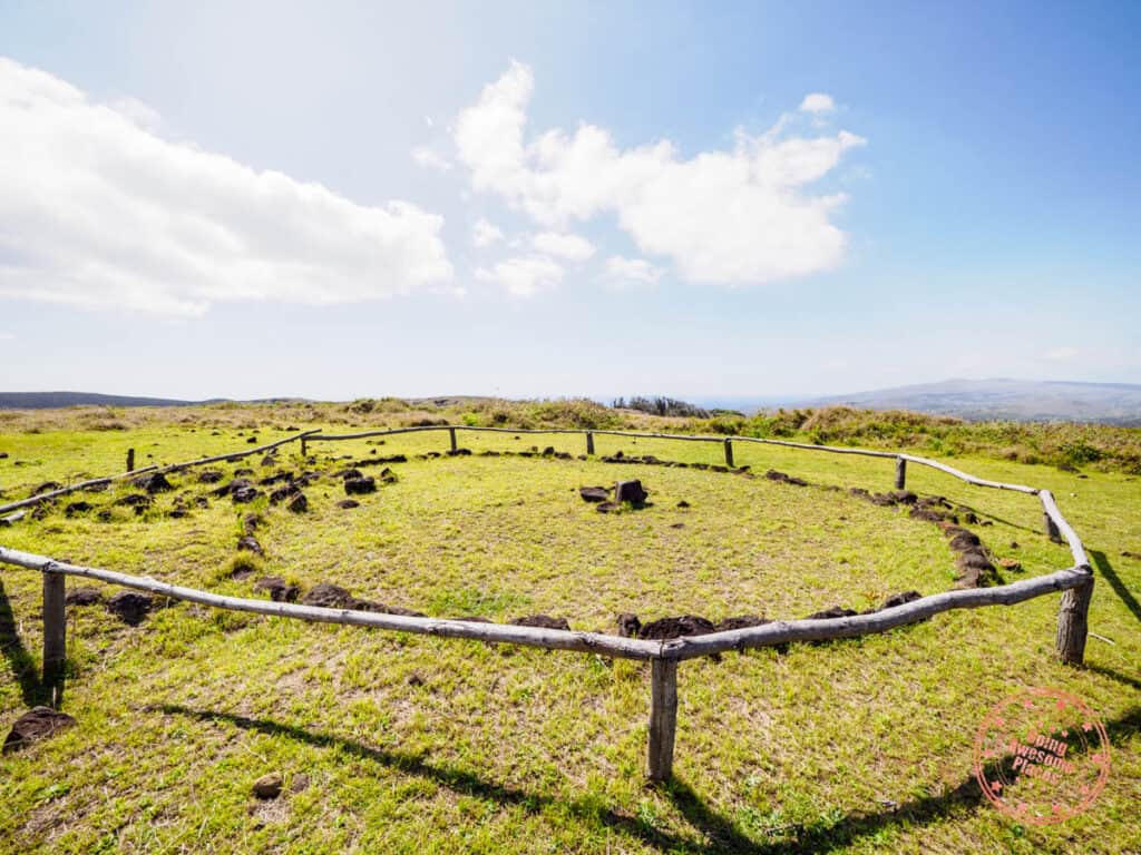 archeologial site on via a tare hike