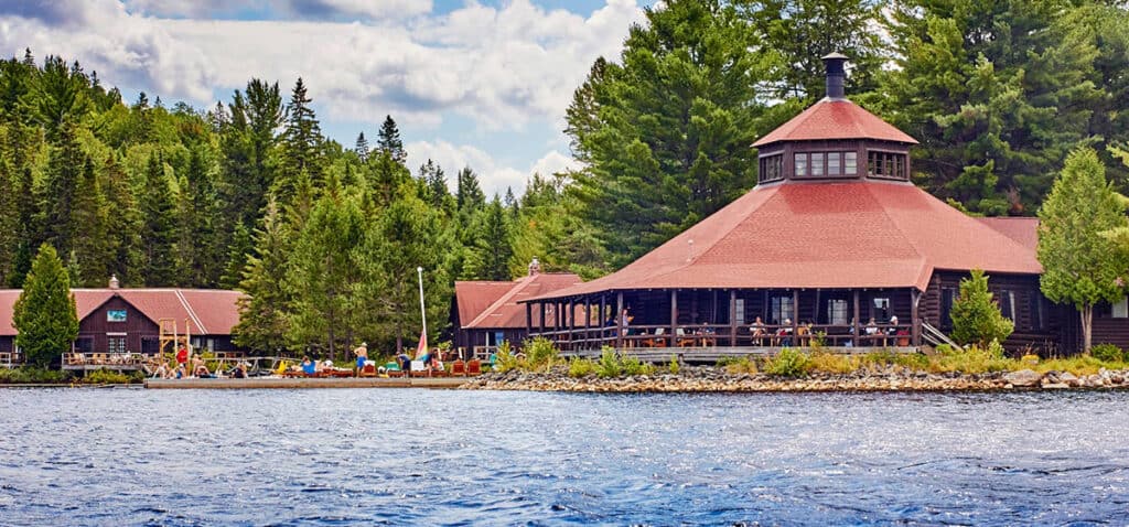 arowhon pines algonquin park exterior in northern ontario