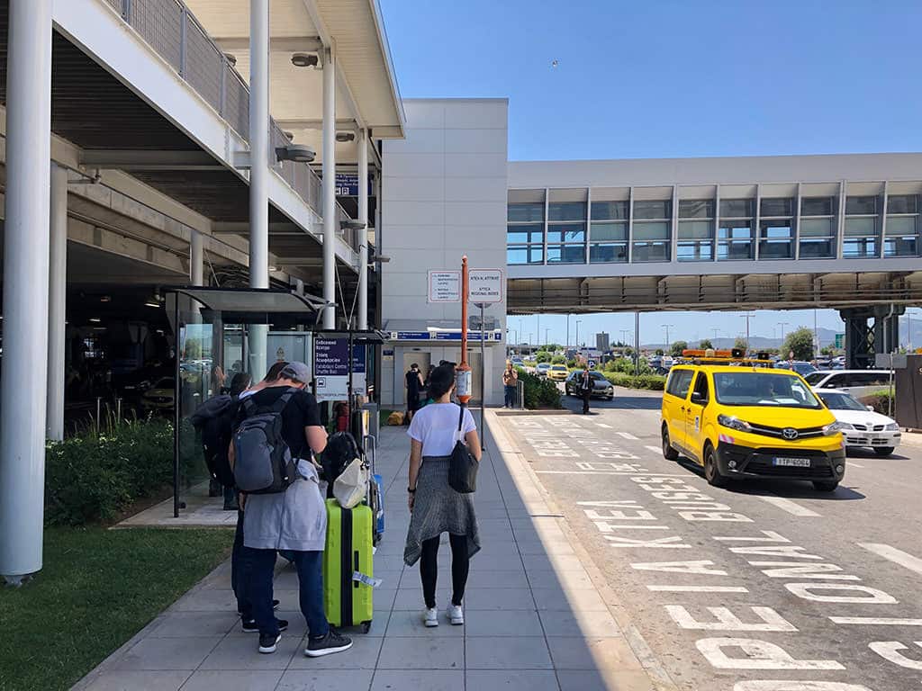 athens airport to rafina bus stop location