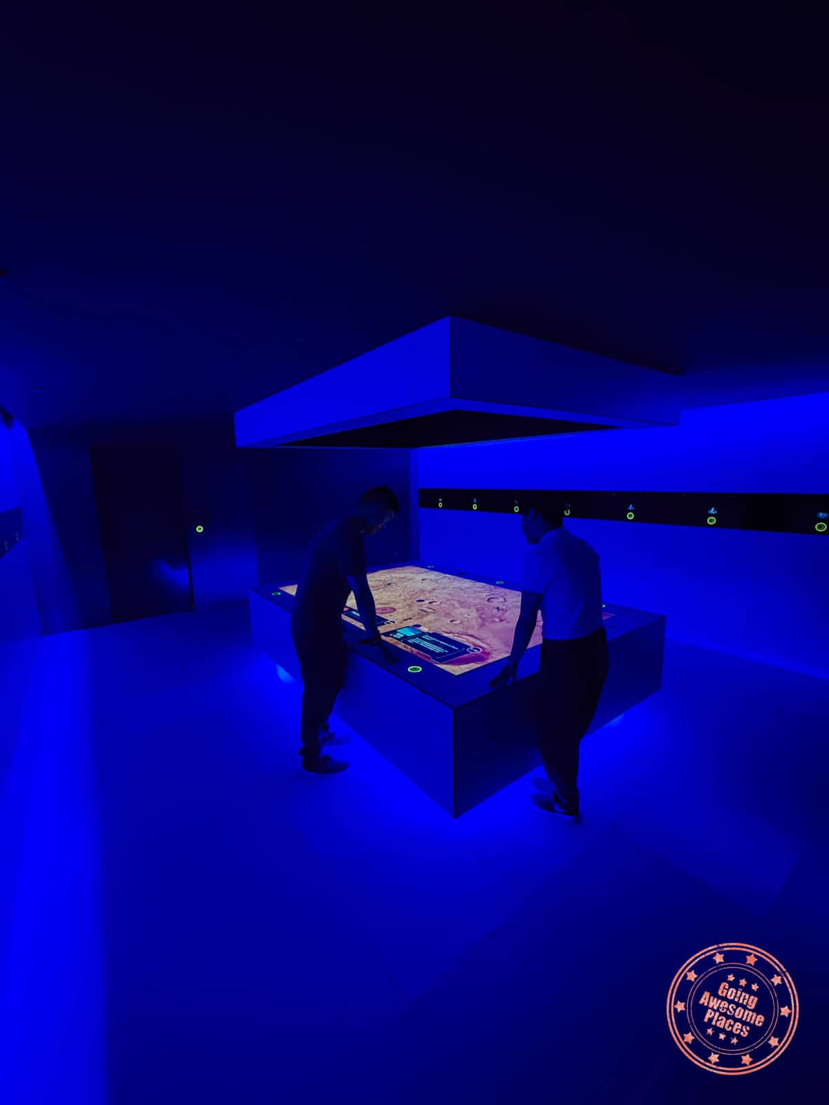 blue room for virtual mission the red planet to mars