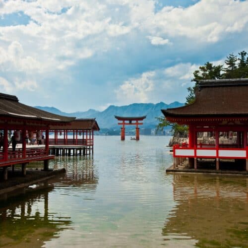 floating torii gate chugoku japan featured