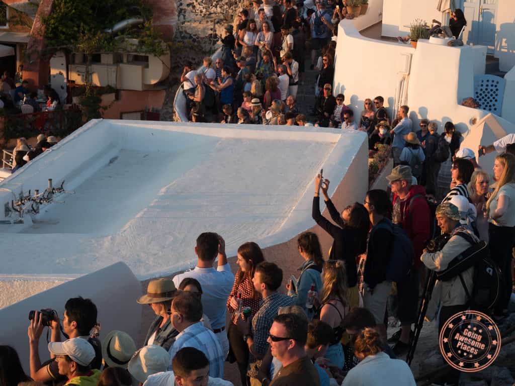 yes the crowds in santorini are pretty crazy