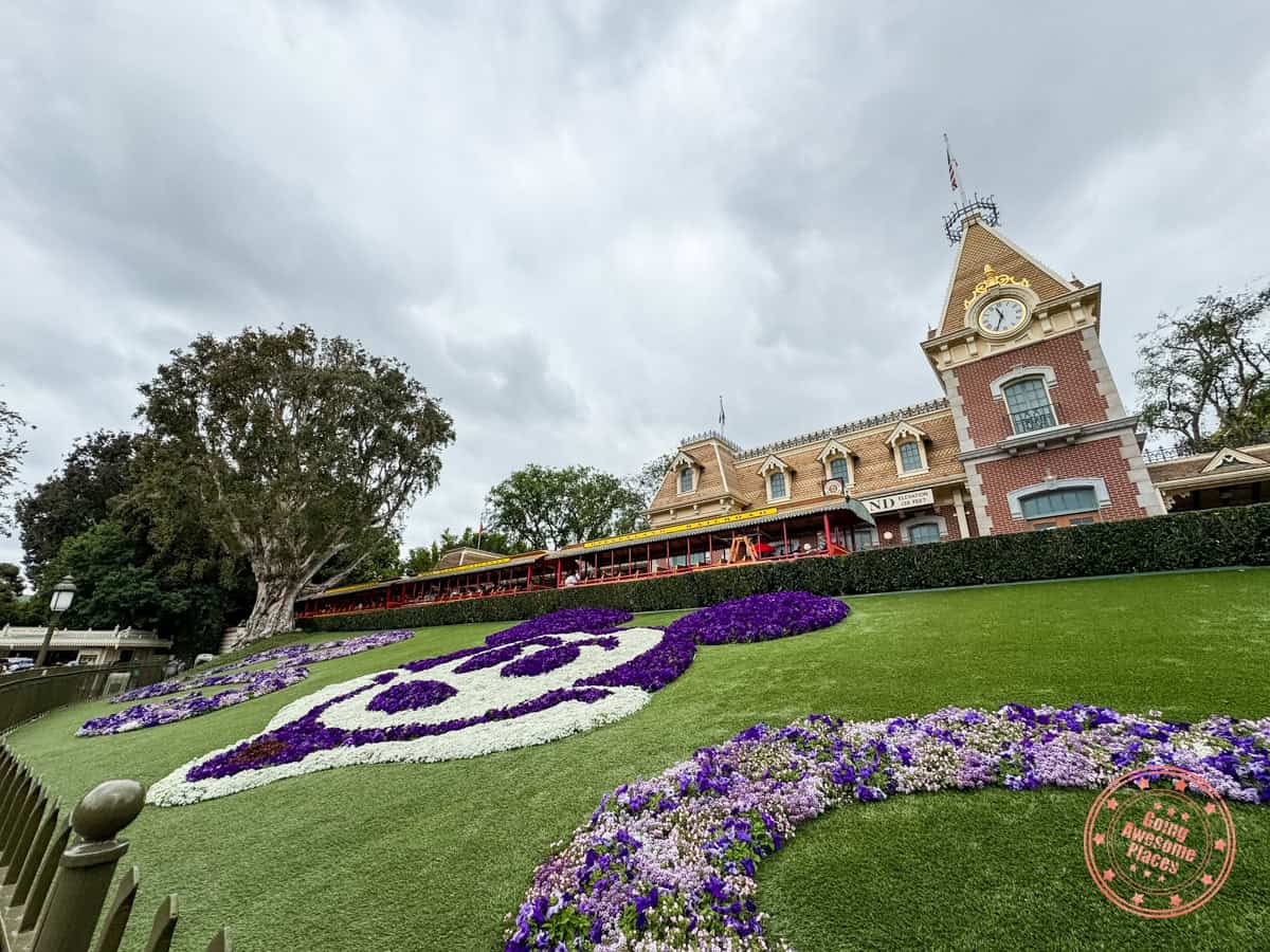 disneyland front entrance train station in the morning