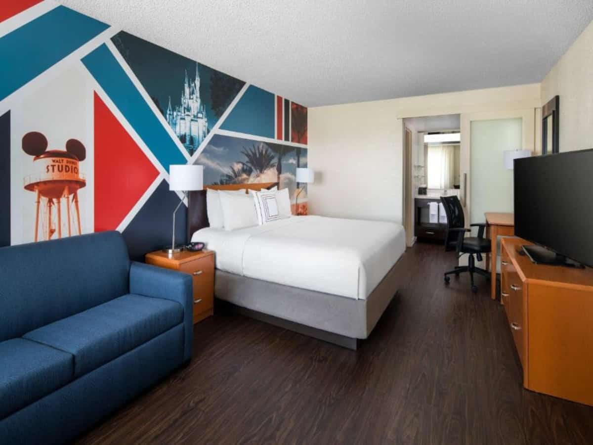standard king room at fairfield by marriott anaheim resort
