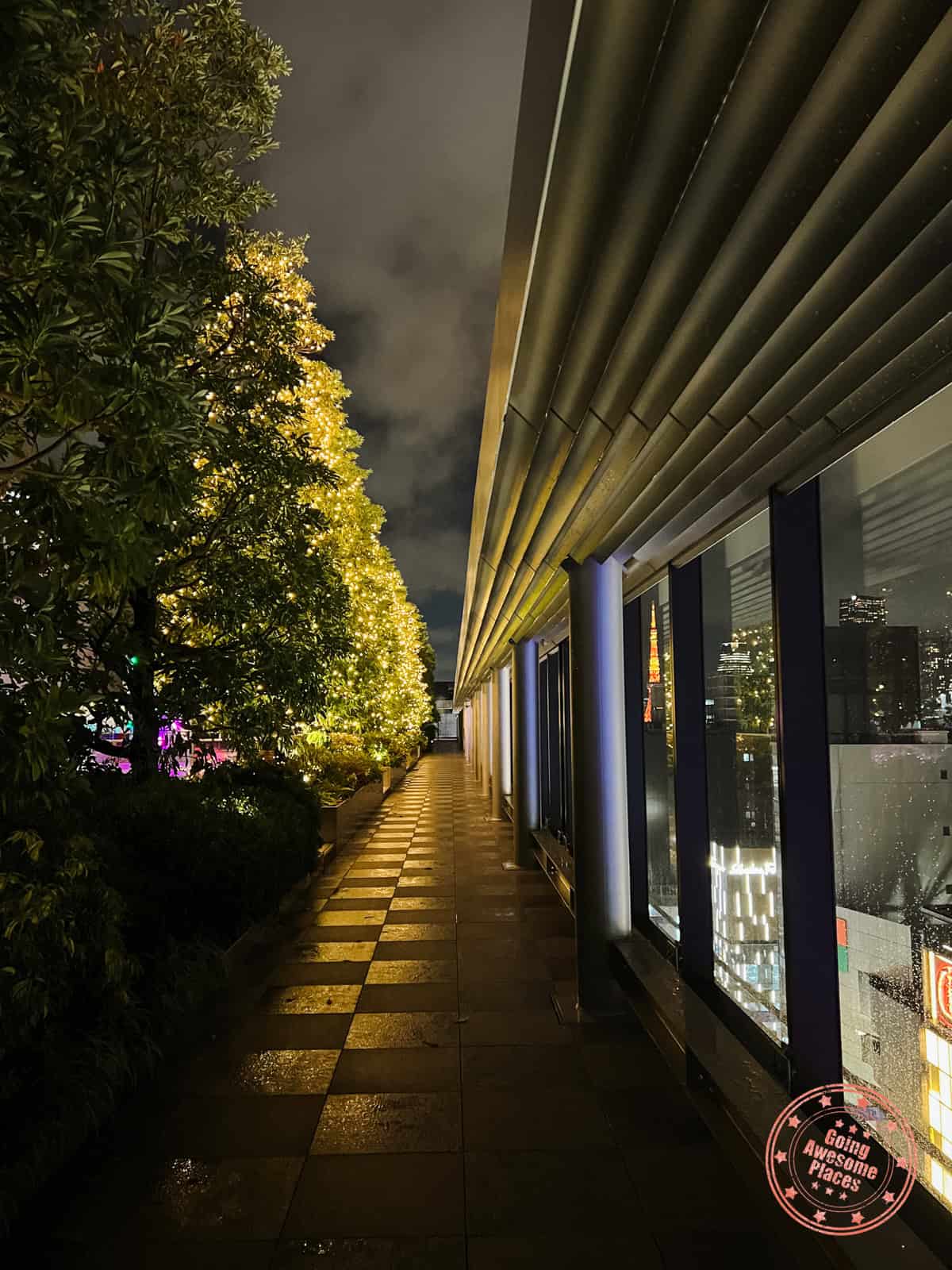 hidden rooftop at the ginza six shopping mall