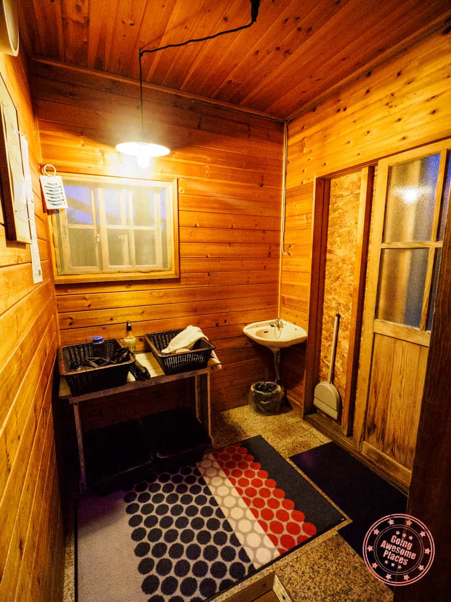 hotel kifu club shiretoko private onsen changing room