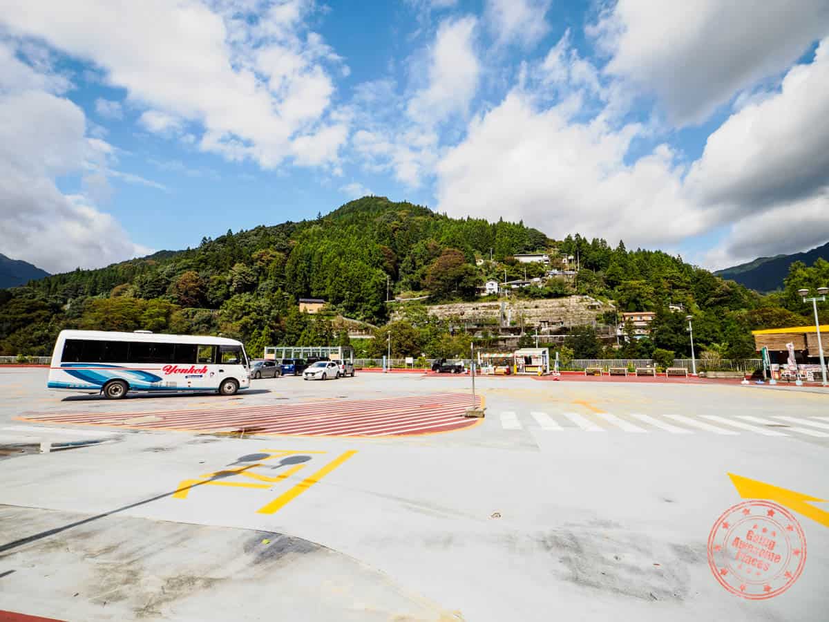 iya no kazurabashi municipal parking lot