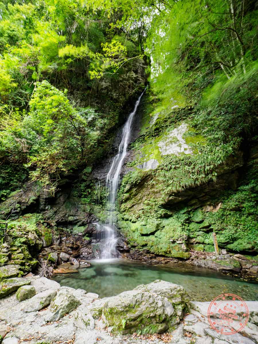 iya valley biwa waterfall