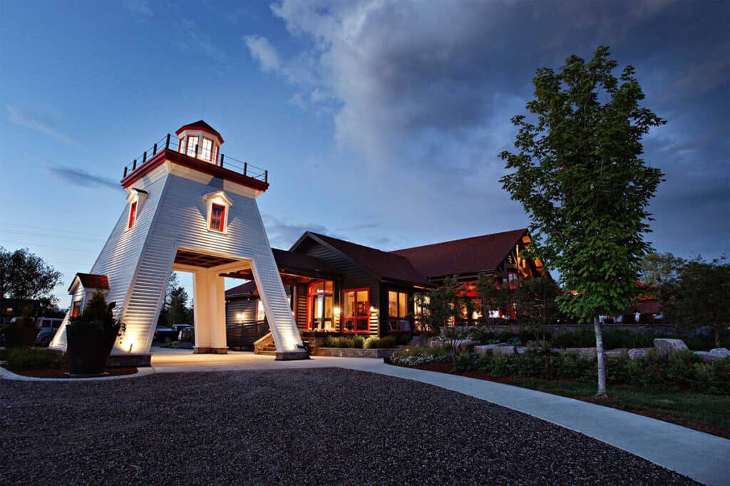 killarney mountain lodge entrance is one of the popular northern ontario resorts