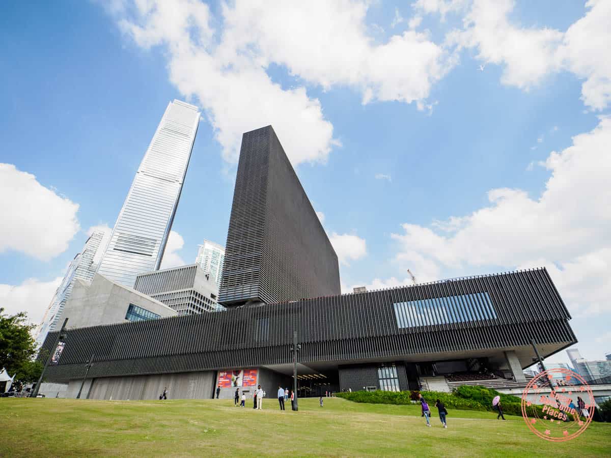 m plus museum exterior architecture