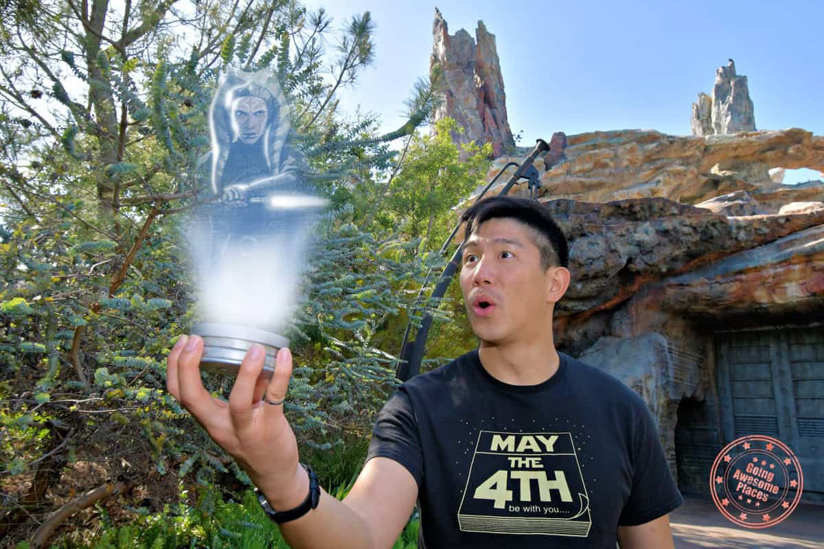 may the 4th photopass magic shot with ashoka on holopuck in galaxy's edge disneyland