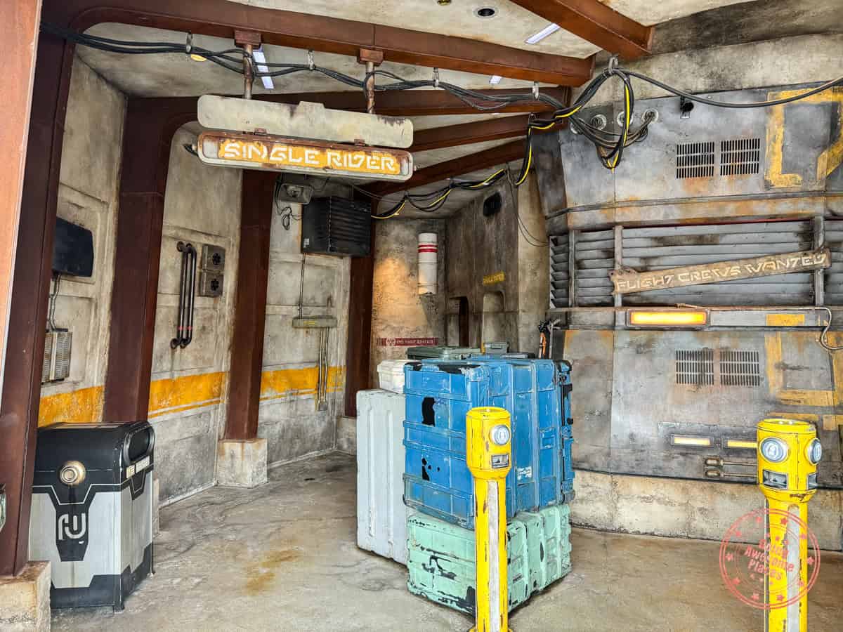 millennium falcon smugglers run single rider line at the entrance