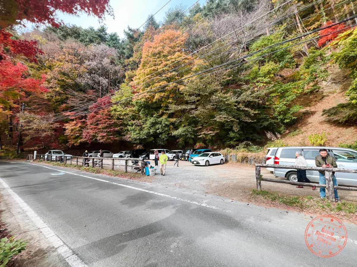 momiji tunnel parking lot