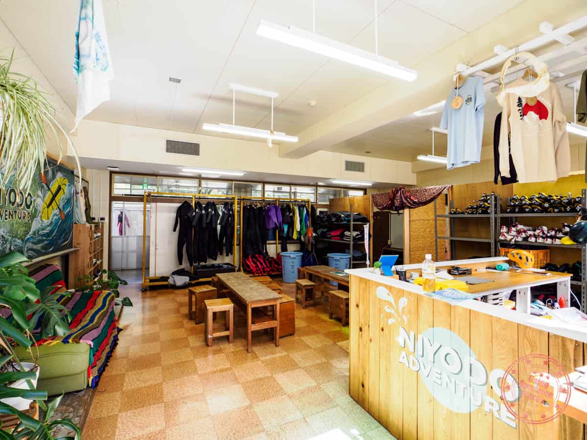 niyodo adventure shop interior