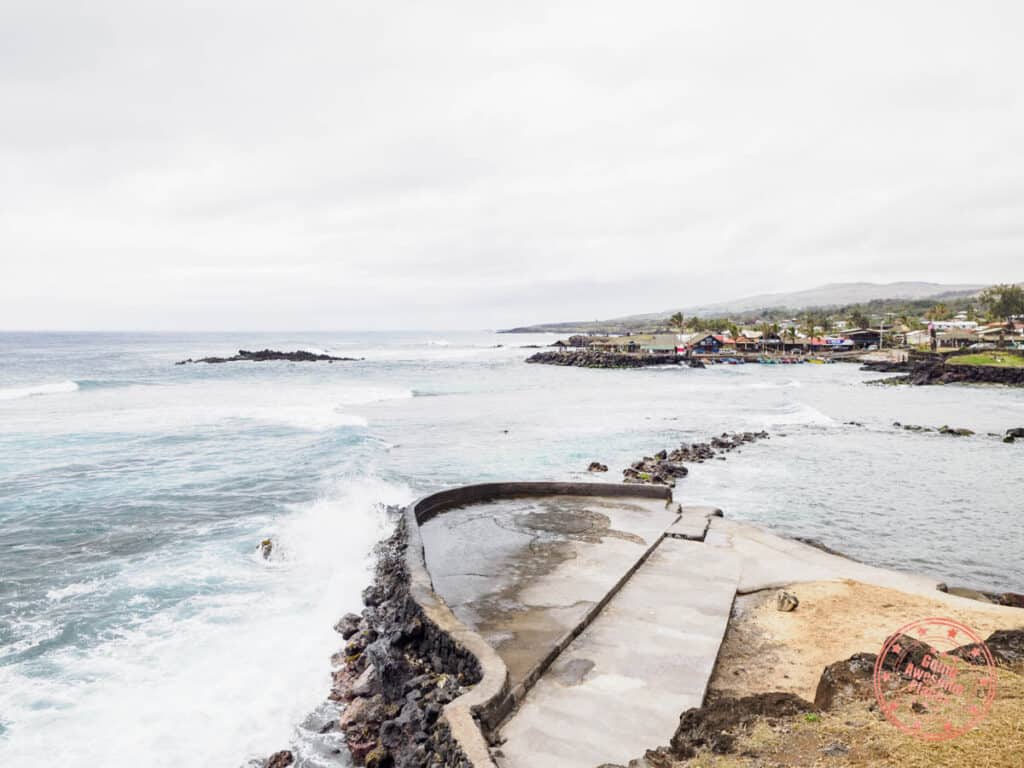 pea beach hanga roa easter island