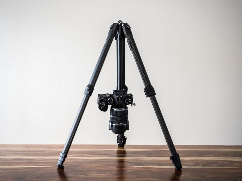using peak design travel tripod with center column upside down