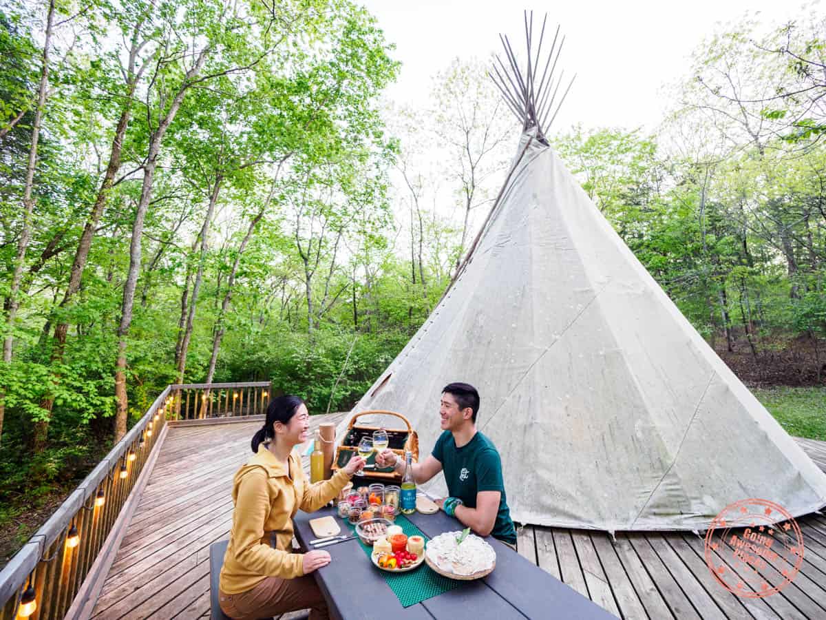 picnic dinner at magic tipi retreat