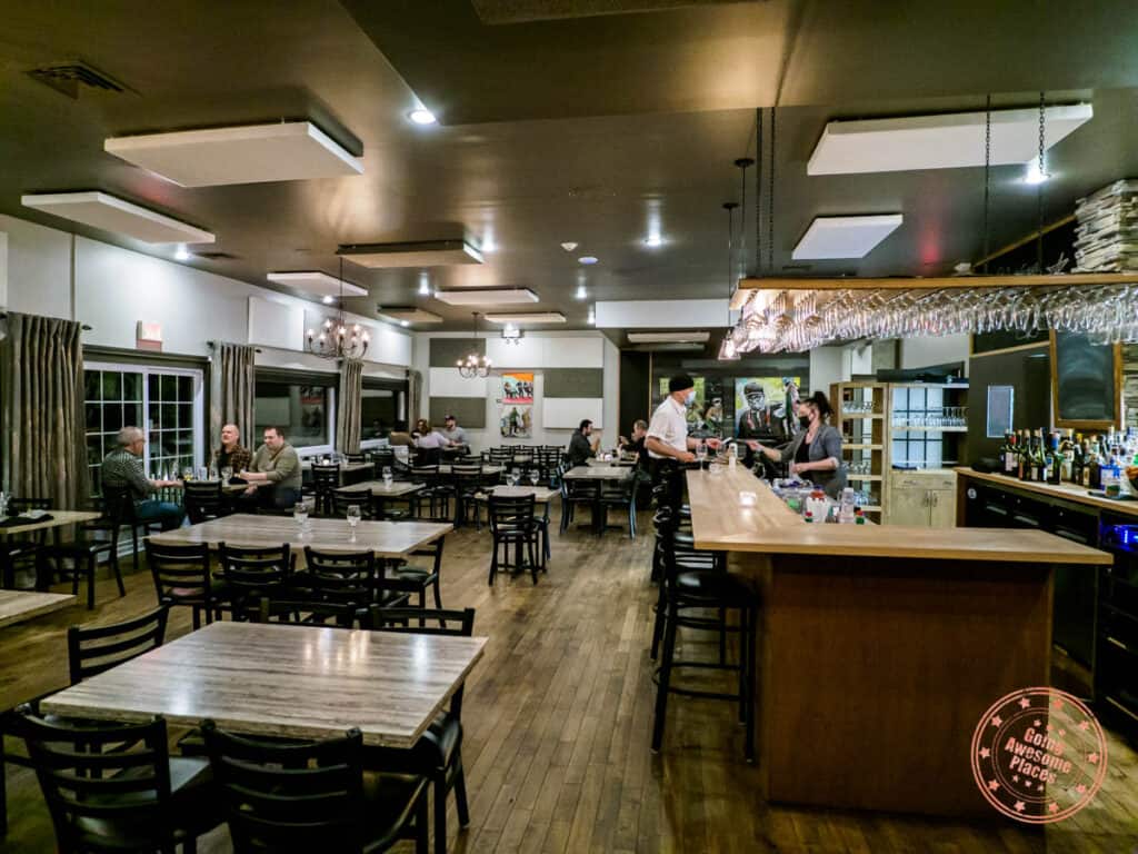 resto bistro accents at dinner