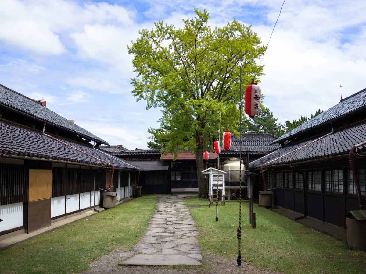 lanterns hanging in the middle yard in the sankyo warehouse