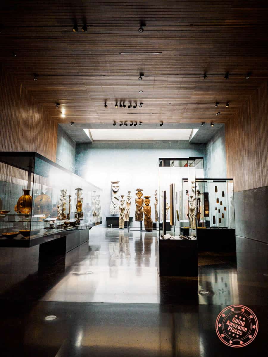 inside santiago museo chileno de arte precolombino