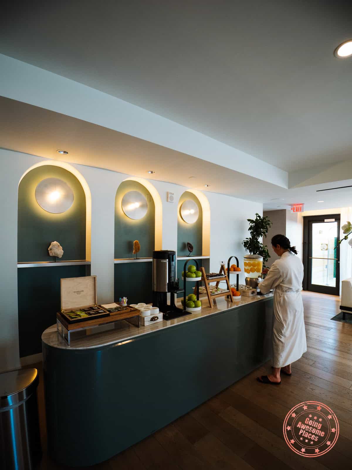 spa by jw lounge food and drink