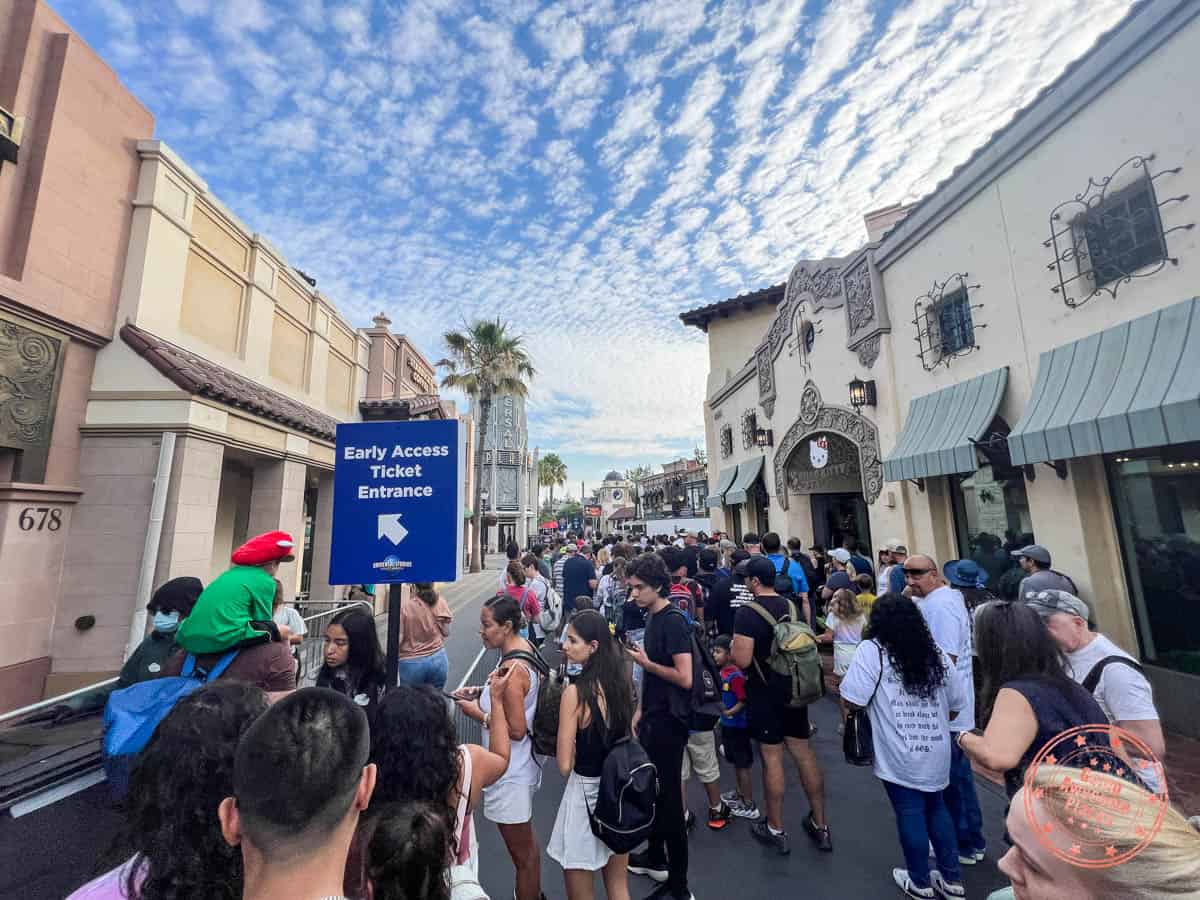 super nintendo world early access ticket entrance line