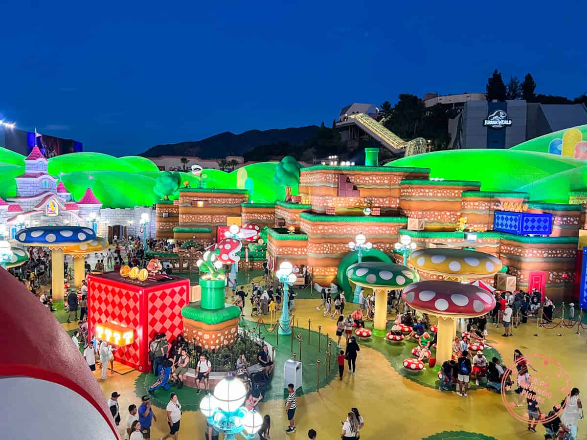 crows at end of day in super nintendo world hollywood