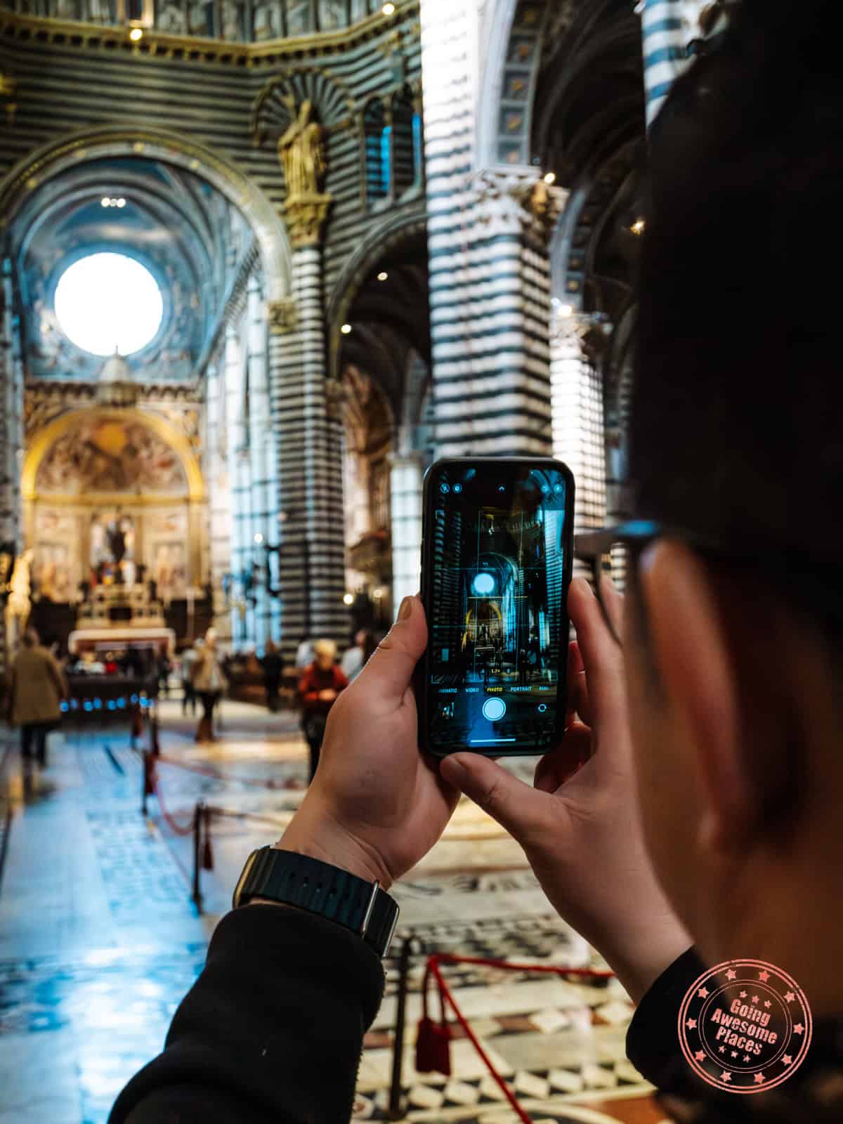 taking photos inside siena cathedral