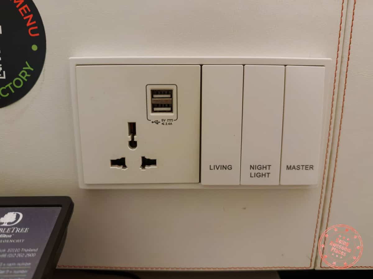 thailand hotel universal outlet plugs