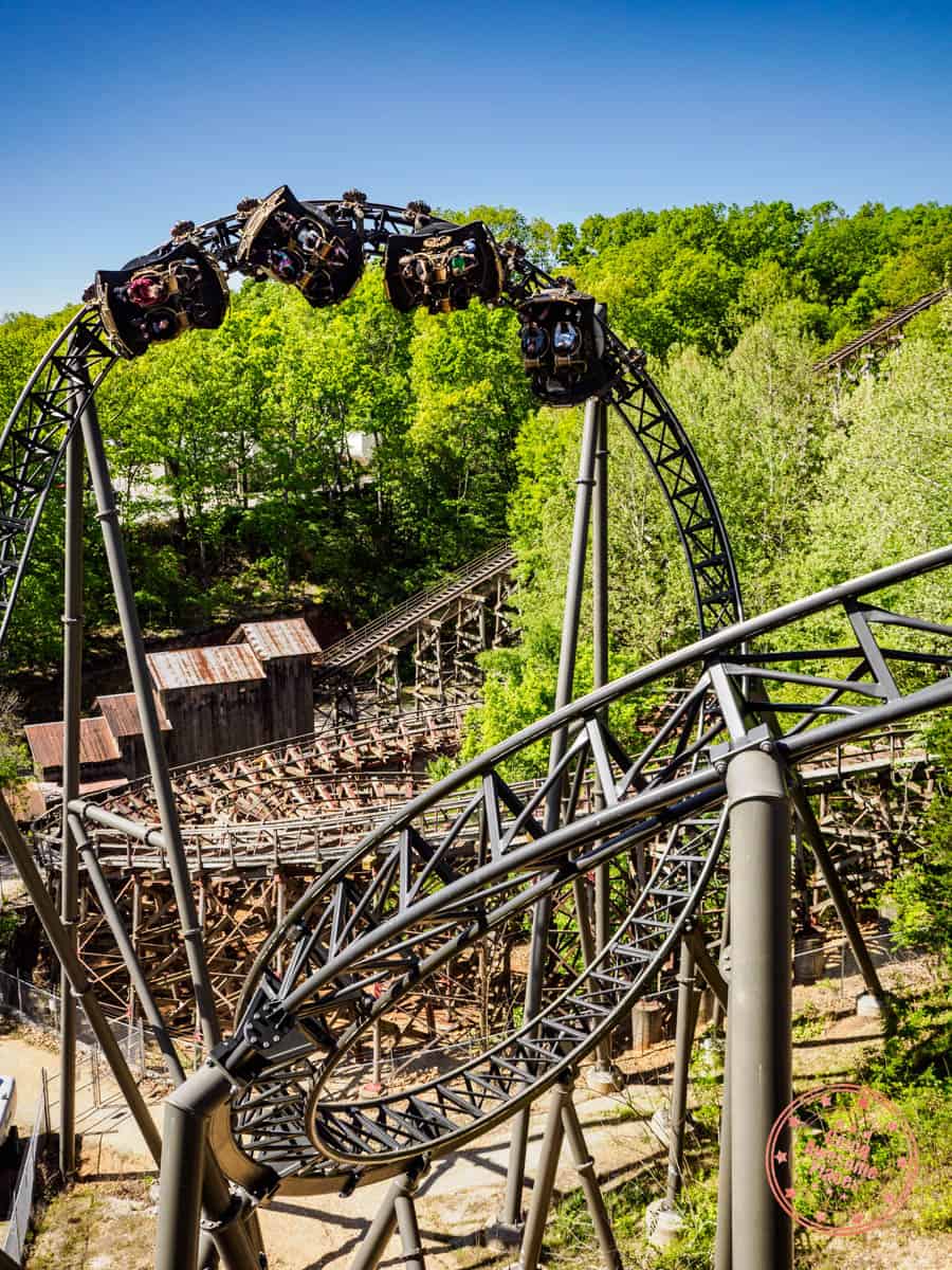 time traveler roller coaster at silver dollar city