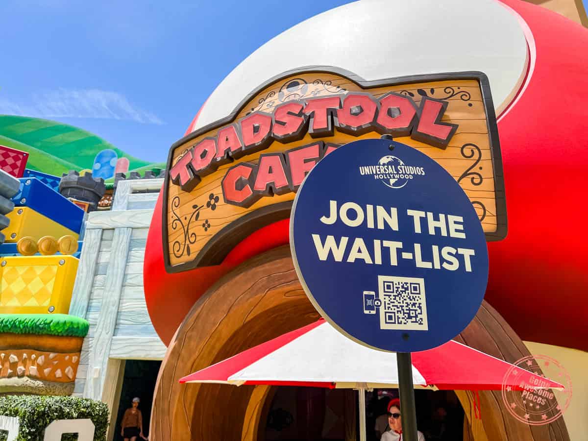 toadstool cafe waitlist with qr code