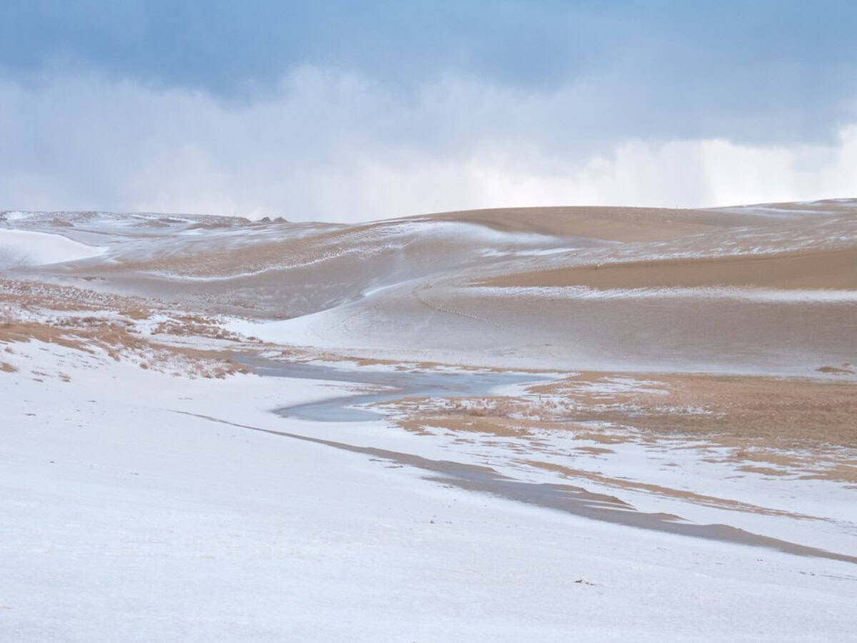 snow covered tottori sand dunes