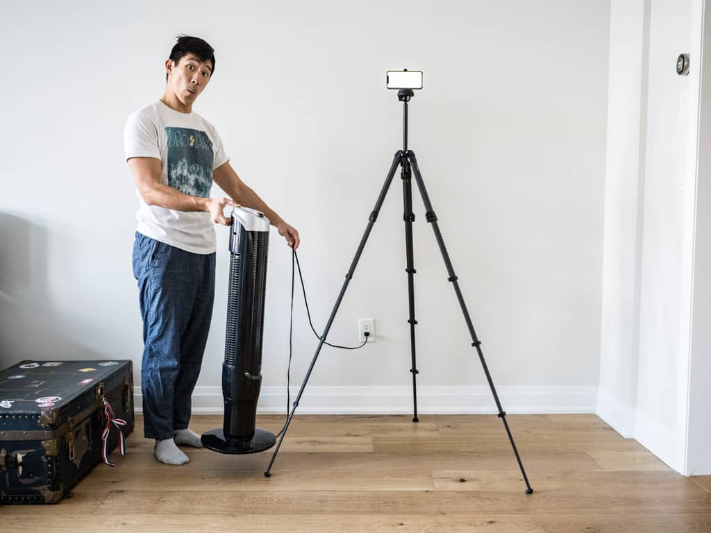 peak design travel tripod vibration testing with wind