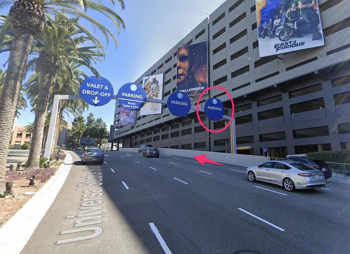 universal studios hollywood recommended parking lane