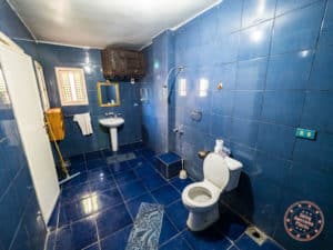 villa nile house open concept bathroom in luxor