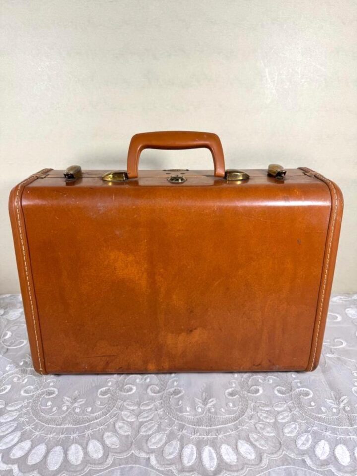 Vintage Samsonite leather suitcase